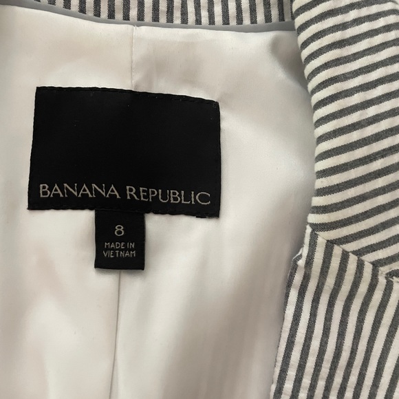 Banana Republic Seersucker lined blazer, sz 8 - Picture 3 of 7